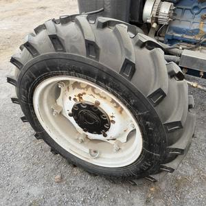 Giá tốt 2400kg nông nghiệp sử dụng máy kéo nhỏ gọn sử dụng máy kéo bánh xích máy kéo vườn máy kéo - Product Image 5