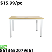 Bureau de travail moderne et simple avec structure métallique pour la maison, l'étude ou comme poste de travail pour le personnel