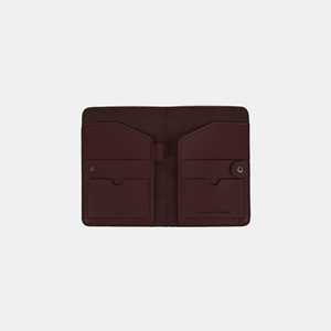 Porte-passeport en cuir personnalisé par TailoredProjects - Product Image 2