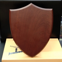 Plaque de récompense en bois vierge en forme de bouclier, plaque de trophée en bois plaqué pour gravure laser, souvenir de reconnaissance, décoration murale