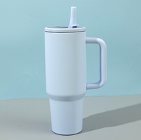 Tasse en acier inoxydable bleu clair isolée sous vide 40 OZ gobelet bouteilles bouchon étanche tasse de voyage avec poignée et paille