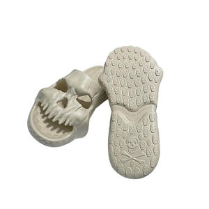 Summer Funny Unisex Adult Outdoor Halloween EVA Skull pantoufles pour hommes femmes - Product Image 5