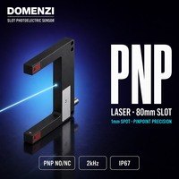 Capteur laser DOMENZI GL80L-P-V3 à sortie PNP, fente de 80 mm de large pour la détection d'objets surdimensionnés sur les lignes d'assemblage
