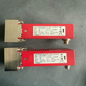 Stec Gp-z204rf-c Auto Gulator &amp; Débitmètre massique, He, 20 sccm - Product Image 1