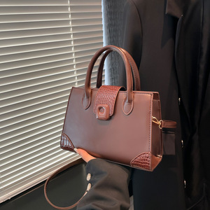 Sac à bandoulière décontracté en cuir PU motif crocodile pour femme avec sangle réglable, idéal pour un usage quotidien en extérieur – Vente en gros - Product Image 3