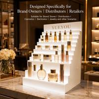 Support d'affichage cosmétique moderne en acrylique portable personnalisé avec lumières LED, design détachable pour boutique de détail, produits de beauté et maquillage de luxe