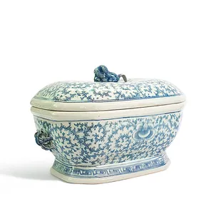 Dekorasi rumah klasik biru dan putih ornamen porselen kotak dekoratif porselen biru dan putih Tiongkok kuno dengan pa
