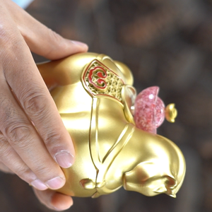 Escultura de Caballo en Oro Mate con Monedas 'Riqueza <span class=keywords><strong>y</strong></span> Tesoro' - Decoración Oriental de la Suerte, Arte Bozhi, Adorno de Cobre Personalizado de Alta Gama - Product Image 4
