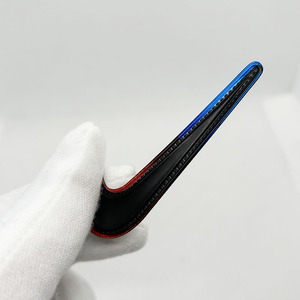 Distintivi Personalizzati in Pelle Microfibra PU <span class=keywords><strong>Argento</strong></span> <span class=keywords><strong>con</strong></span> Logo 3D, Nuovo Design, Patch in TPU <span class=keywords><strong>con</strong></span> Finitura Opaca Dorata per Cappelli - Product Image 5