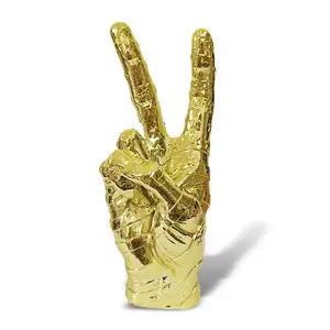 Oro Polyresin gesto della mano segno di pace accenti decorazioni soprammobili dito medio scherzo pratico regali di Halloween figurina - Product Image 1