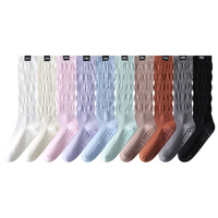 Chaussettes de yoga sans couture Bioserica Era pour femmes, design torsadé et plissé avec chaussettes antidérapantes, chaussettes de sport pour femmes