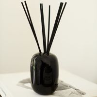 Mescente vente en gros de luxe personnalisé 500ml grande bouteille en verre fleur fibre bâton roseau diffuseur huiles ensemble