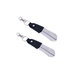 Calzadores de acero inoxidable para adultos y niños, calzadores de cuero con llaveros, ideales para personas que no quieren ponerse los zapatos. - Product Image 5