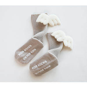 Adorabili citazioni calze di moda per bambini comode calze di cotone per bambini ali d'angelo calzini per bambini - Product Image 2