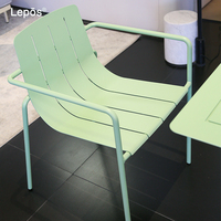 Fauteuil de salle à manger d'extérieur moderne en aluminium, empilable, résistant aux intempéries, pour café, bistrot, hôtel, jardin, terrasse