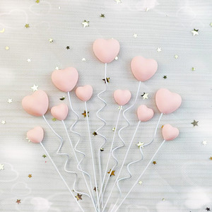 ท็อปเปอร์เค้กรูปหัวใจสีชมพู เรซิ่น ใช้ซ้ำได้ ตกแต่งวันวาเลนไทน์ วันแม่ - Product Image 1