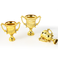 Trophée miniature en plastique plaqué or personnalisable avec logo, 3 tailles, pour enfants, idéal pour les remises de diplômes