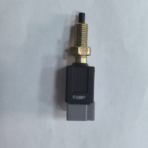 Interruptor de luz de freno Isuzu 8978551870 AY-OS225 para reemplazo, reparación, pieza nueva - Product Image 1