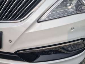 White 2016 Grandeur HG Diesel Auto Clean Luxury Business Sedan with Memory Seats Korean Used Car Export Left Hand <b>Drive</b> - Product Image 4
