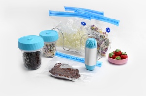 Mini scelleuse <span class=keywords><strong>sous</strong></span> <span class=keywords><strong>vide</strong></span> portable OEM prête à l'emploi avec une grande buse d'aspiration pour les sacs de scellage et les contenants alimentaires, scelleuse <span class=keywords><strong>sous</strong></span> <span class=keywords><strong>vide</strong></span> pour aliments - Product Image 6
