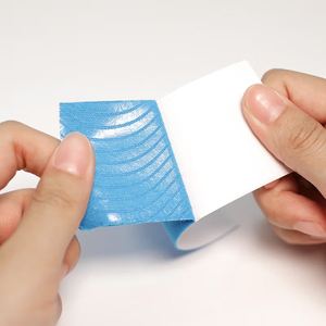 Cinta Deportiva Impermeable de 5cm al por Mayor con Logotipo Personalizado para Lesiones de <span class=keywords><strong>Muslo</strong></span> y Soporte Muscular - Cinta de Kinesiología - Product Image 4