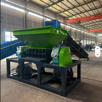 Déchiqueteuse à double engrenage automatique de type 1000 pour coques de noix de coco, palettes en bois, déchets plastiques, haute productivité 3500-4000 kg/h