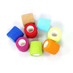 <span class=keywords><strong>Bande</strong></span> <span class=keywords><strong>de</strong></span> protection <span class=keywords><strong>de</strong></span> chaussette confortable d'enveloppe <span class=keywords><strong>de</strong></span> football auto-adhésive <span class=keywords><strong>de</strong></span> 5cm * 4.5m - Product Image 2