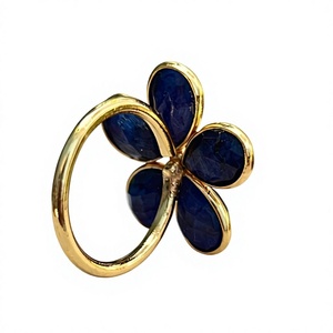 Bague Fleur Plaqué Argent avec Saphir Sertie Clos, Bague Romantique en Argent 925 pour Femme, Pierre Précieuse Tendance pour Mariage et Usage Quotidien - Product Image 3