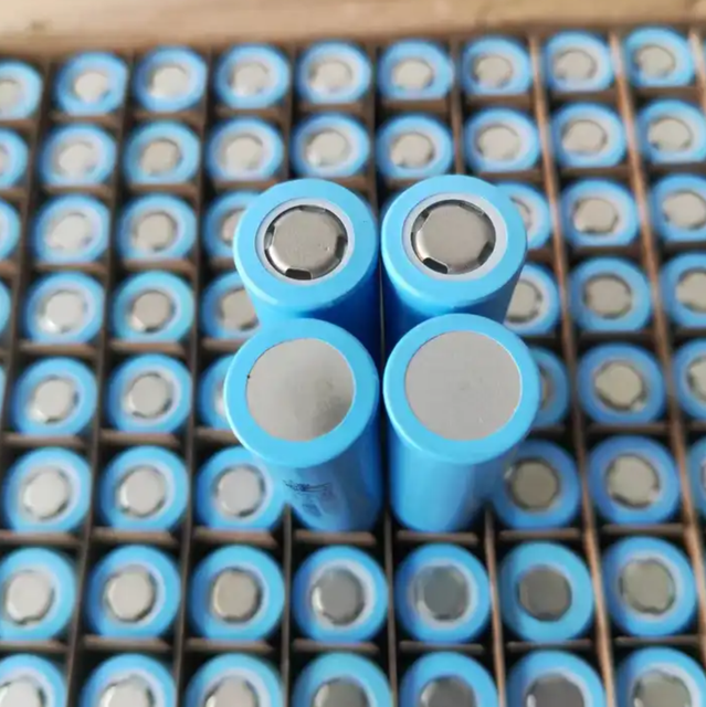 Bulk Sale Rechargeable 3.7V 18650 Lithium Ion Battery Cells 800mAh High Energy Density Eco-Friendly 1000 Cycles INR18650 Model