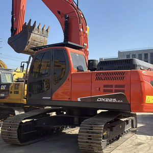 Excavatrice sur chenilles d'occasion Doosan DX225LCA 22 tonnes, bien entretenue, modèles Doosan DX225LCA et DX340LCA - Product Image 1