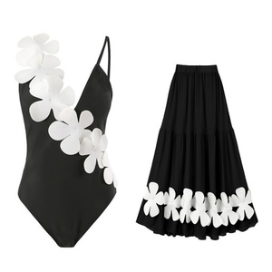 Nuevo Traje de Baño Deportivo OEM 2025 de Marca, Bikini Atrevido Rosa para Mujer Madura, Conjunto de 2 Piezas con Push-up, Cristales y Secado Rápido, Tanga en V - Product Image 6