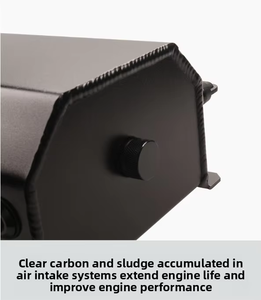 Réservoir <span class=keywords><strong>d</strong></span>'huile universel carré en alliage <span class=keywords><strong>d</strong></span>'aluminium de 1L - Pot de ventilation <span class=keywords><strong>d</strong></span>'huile moteur usiné CNC pour modification automobile (Noir/Argent) - Product Image 6