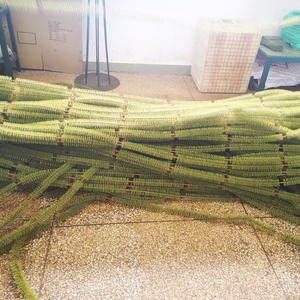 เครื่องทำเข็มสนใบคริสต์มาสแบบมีใบมีด<span class=keywords><strong>สี่</strong></span>เส้นสำหรับกิ่งผลิตจากพีวีซี PE แบบอัตโนมัติ - Product Image 3