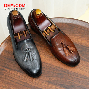 OEM Custom Comfort Tassel <strong>Loafers</strong> Hand-carved British Retro Distressed Cowhide Leather Spring Summer Men's Slip-on Shoes - Product Image 2
