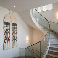 Décoration tissée en forme d'arche, boule en macramé avec pompon suspendu pour les couloirs d'hôtels rustiques et boutiques