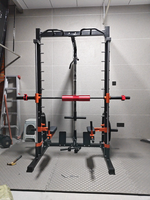 Machine d'entraînement multifonctionnelle Smith pour la maison, rack à squats avec fonction de développé couché et crossover par câbles