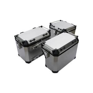 Nuevo diseño 28L/36L/45L/55L/65L/<span class=keywords><strong>80L</strong></span>/100L cajas laterales caja trasera motocicleta aleación de aluminio almacenamiento equipaje casos motocicleta caja superior - Product Image 4