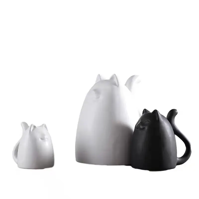 Nordic Luxury Style Cute Cat Design Living Room Ceramic Decoration For Living Room