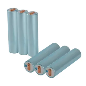 YABO Cylindrique Lithium Lifepo4 Stockage D'énergie Longue Durée LFP Mini Cellule Batterie 33140 Lifepo4 Batterie Cellule 3.2V 15Ah