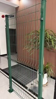 Système de clôture en treillis métallique galvanisé 3D de haute qualité avec design ondulé à tissage simple, services de découpe et de pliage