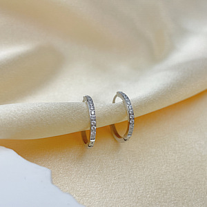 <span class=keywords><strong>Orecchini</strong></span> a Cerchio Geometrici Minimalisti da Donna in Acciaio Inossidabile 316L, Placcati in Oro 18K con Zirconi, <span class=keywords><strong>Personalizzabili</strong></span> - Product Image 5