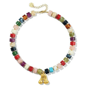 Colliers pendentifs de mode en résine acrylique faits à la main, colliers de perles épaisses avec lettres, bijoux à breloques initiales - Product Image 1