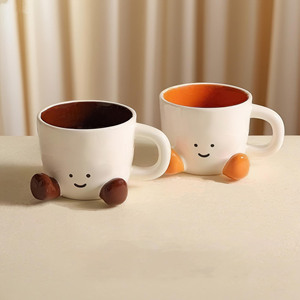 Carino creativo per la faccina sorridente tazza di ceramica con i piedi per l'ufficio o la casa tazza di caffè di alto valore con Design curativo - Product Image 1