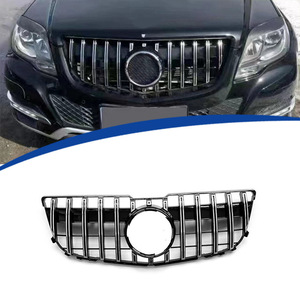 กระจังหน้า Mercedes-Benz X204 สีดำทั้งหมด พร้อมแถบแนวตั้งสีเงิน วัสดุ ABS สำหรับ GLK-Class GT Trim ปี 2013-2015 - Product Image 1