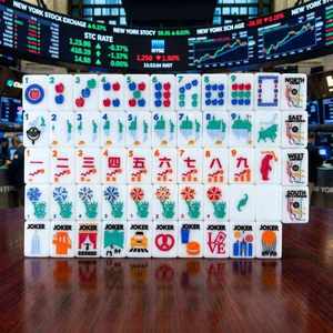 Juego de Mahjong con Temática de Nueva York, Completo con 144 Fichas, Estilo Clásico, Portátil, Juego de Recuerdo para Viajes, para 4 Jugadores - Product Image 1