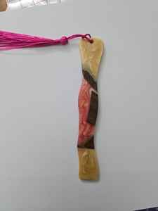 Marque-pages en résine et en bois, conçus pour les journaux de lecture quotidiens et les collections de papeterie haut de gamme - Product Image 6