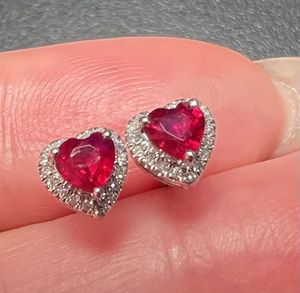 Pendientes de Oro de 18K con Diamantes y Rubíes en Forma de Corazón, Clásicos para Bodas, Aniversarios, Regalos para Niños, Compromisos, de Xinfly - Product Image 2