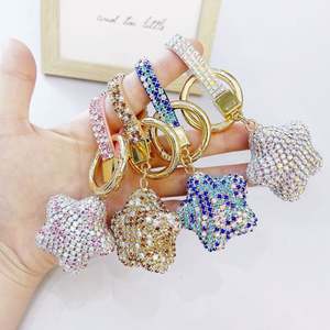 Venta caliente al por mayor Bling, llavero bola de cristal de lujo lindo colorido colgante femenino llaveros bolsa accesorios de coche para damas/ - Product Image 2