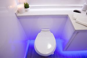 Remolque de baño portátil de 3 estaciones Remolque de baño de lujo Remolque de baño portátil de China Baño de lujo portátil con ducha - Product Image 4