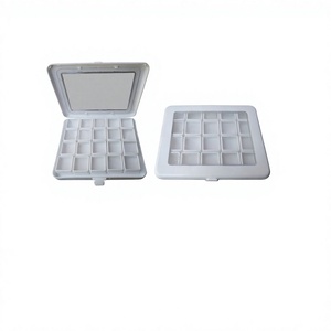 Palette de maquillage portable à 20 compartiments, boîte de distribution de maquillage, miroir SUNTOOLS/STIPL Modèle 714D Plastique recyclé - Product Image 3